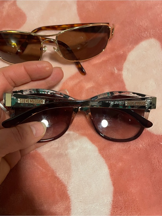 Awesome Ladies Tortiose Shell Sunglass Bundle of 6 main image 15